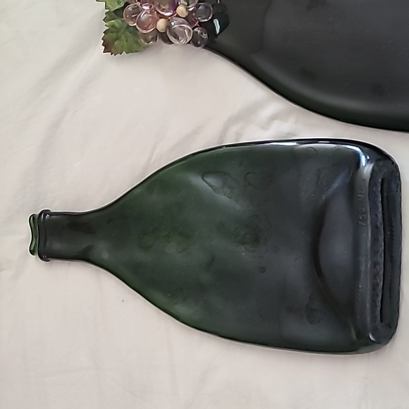 Flattened Bottles - Picture 5 of 6